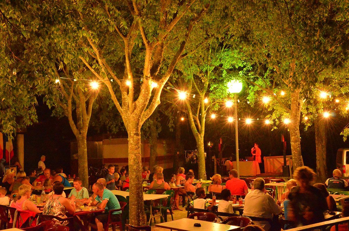 Soirée à thème au restaurant du camping