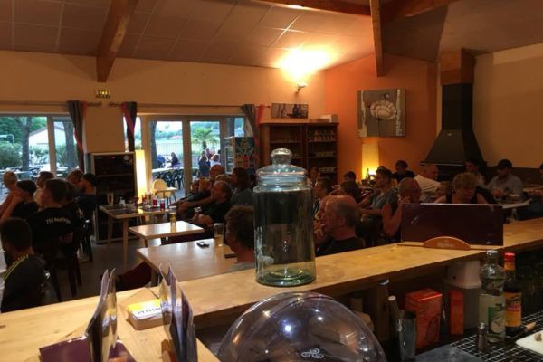 Bar du camping proche de Vallon-Pont-d'Arc